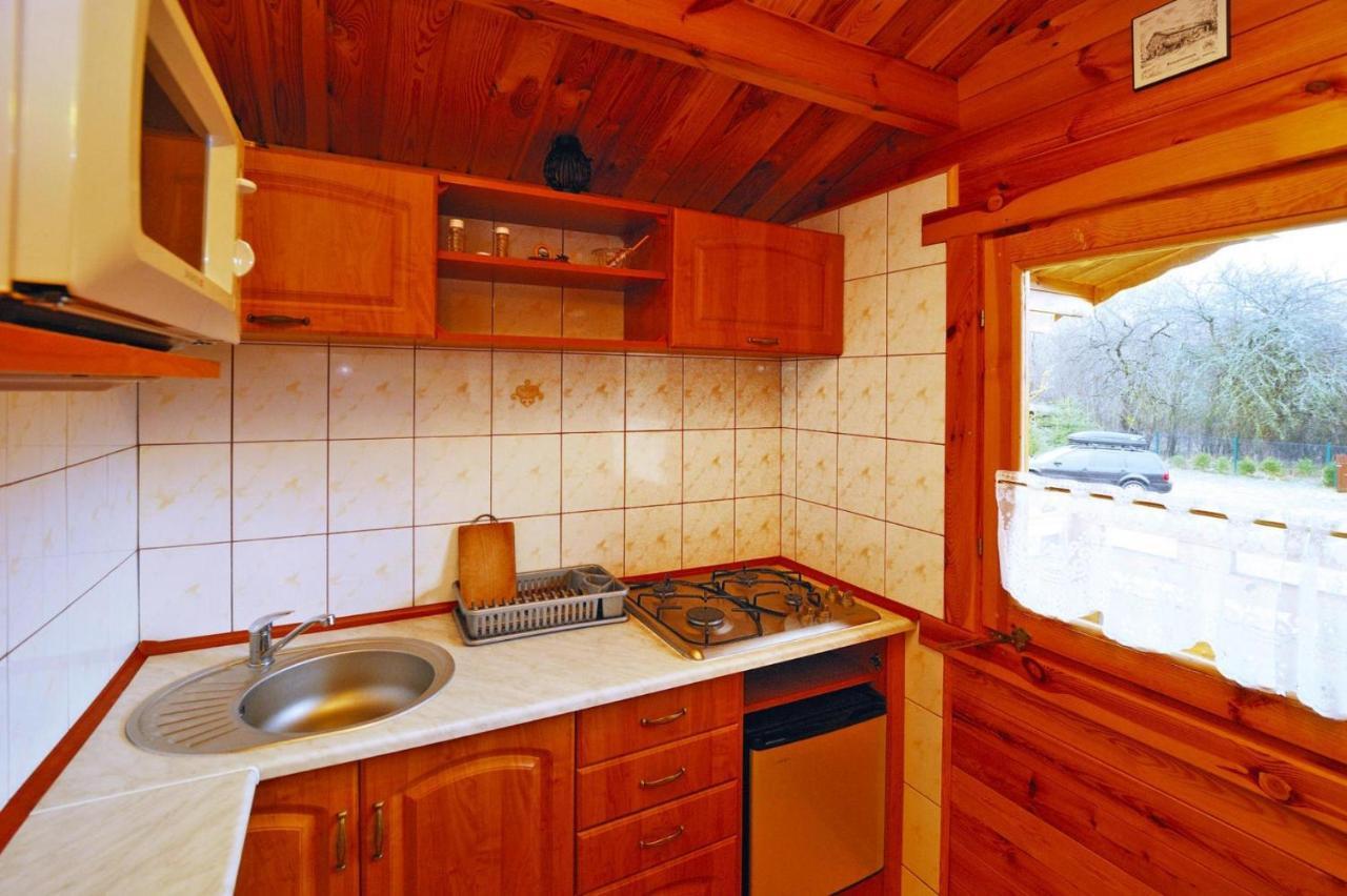 Holiday Home Close To The Lake Shore, Dabrowica Dabrowica  Exterior foto